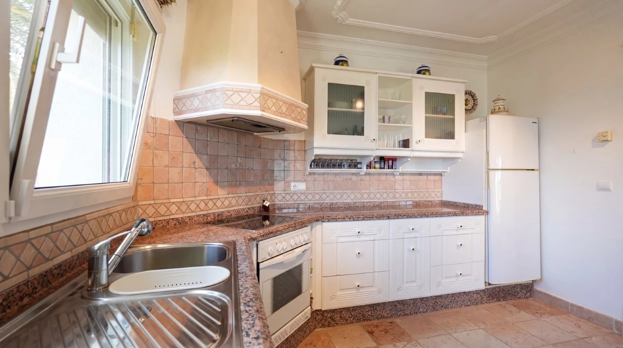 Traditional mansion for sale in Denia with seaview