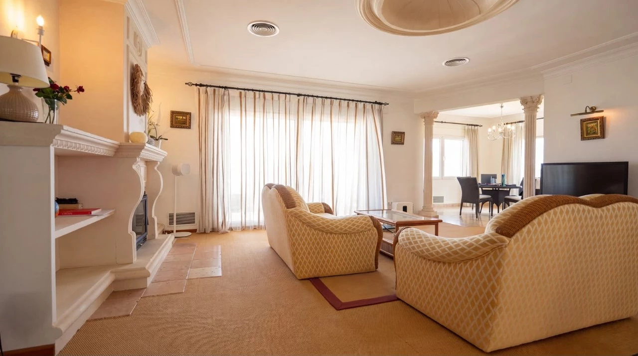 Traditional mansion for sale in Denia with seaview