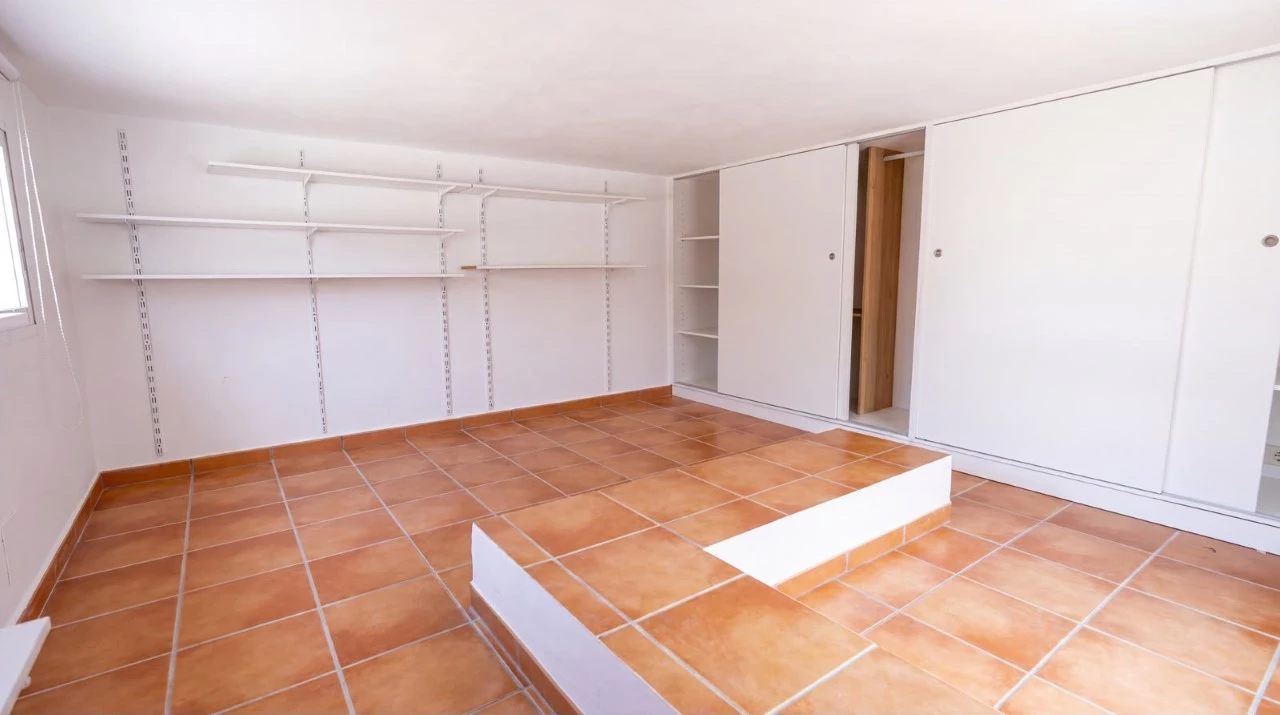 3 bedroom mansion for sale in Denia with sea view