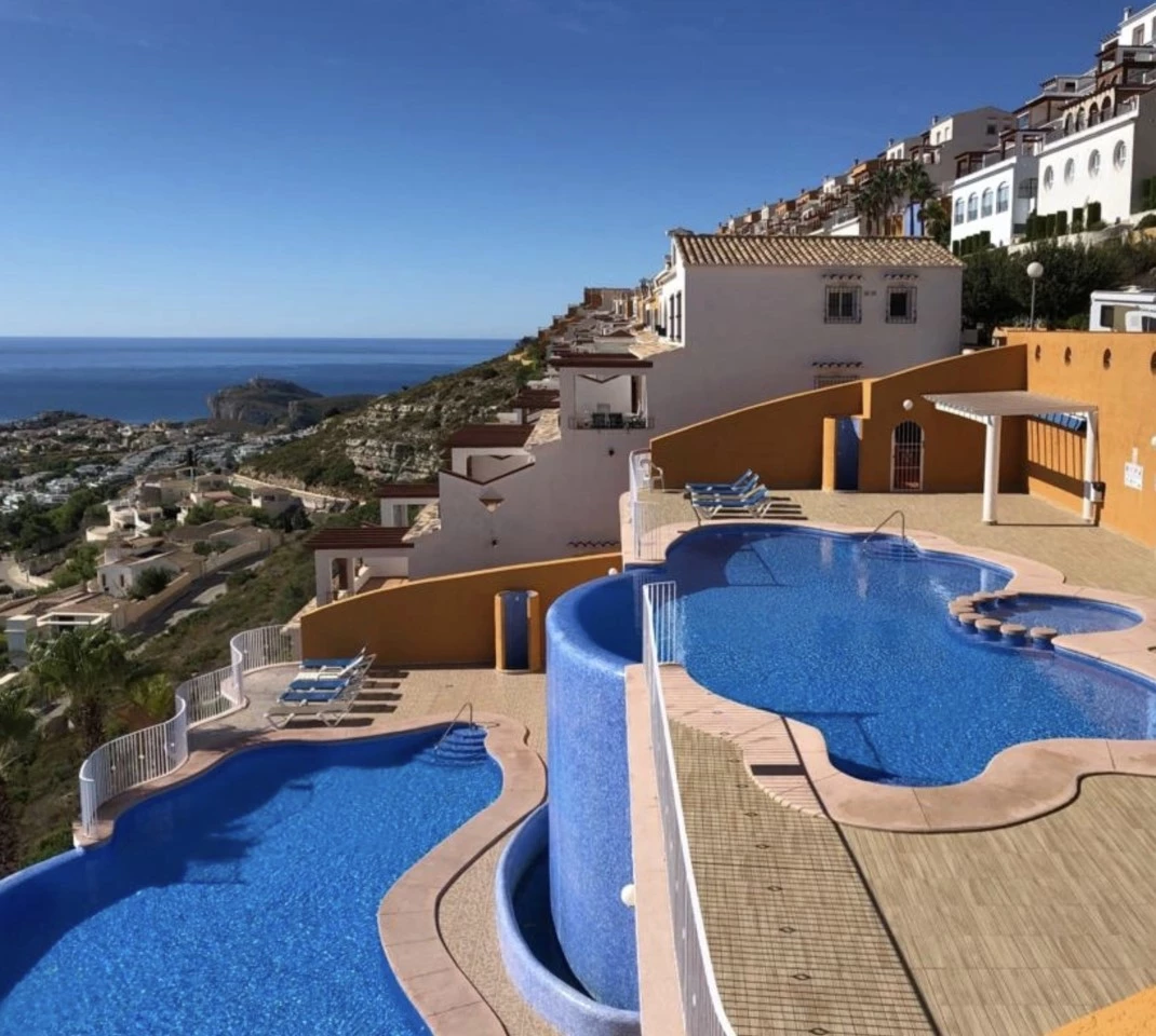 Bargain property for sale cumbre del sol, 2 bedrooms and panoramic seaview