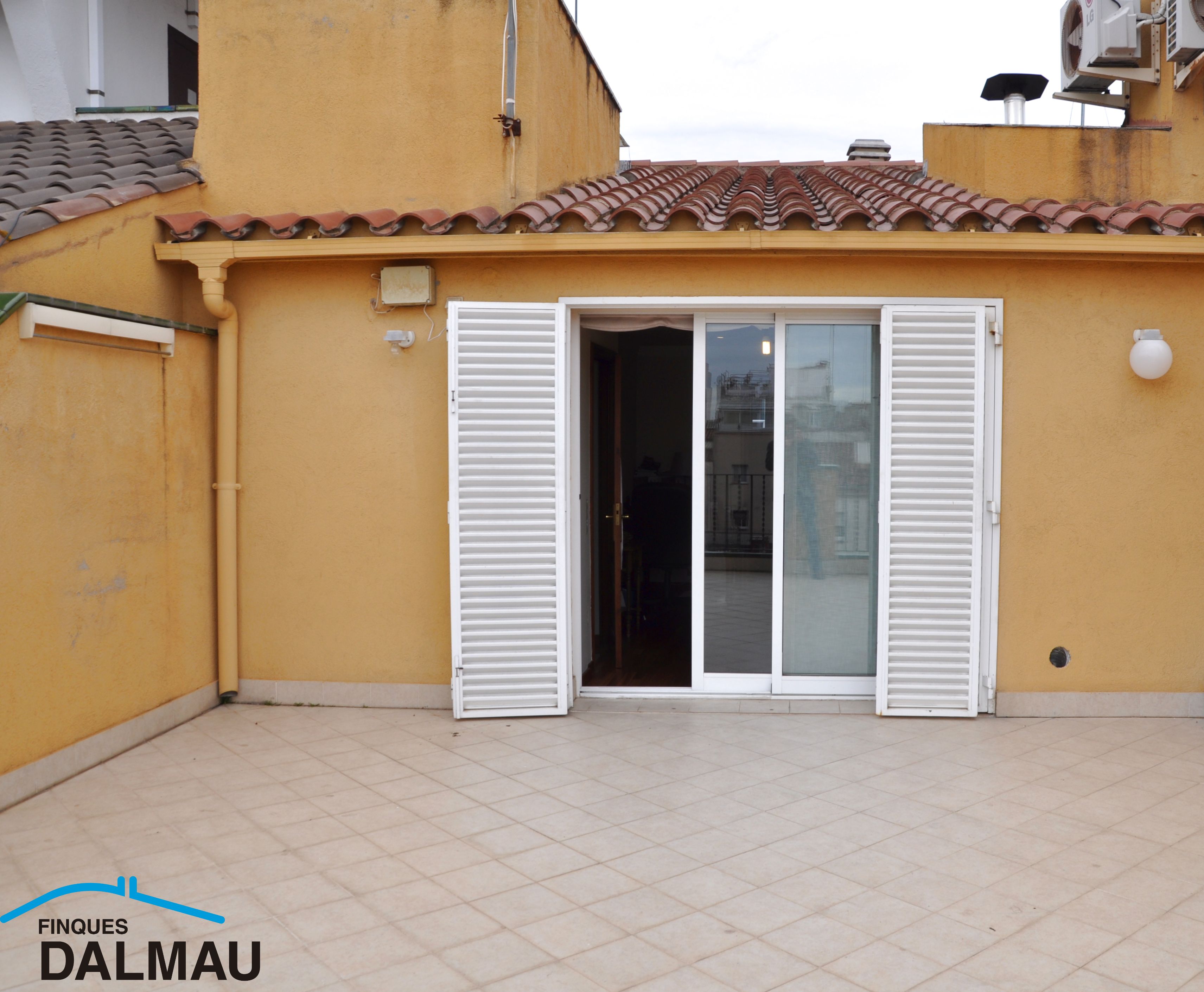 WONDERFUL HOUSE IN THE CENTER OF ARENYS DE MAR