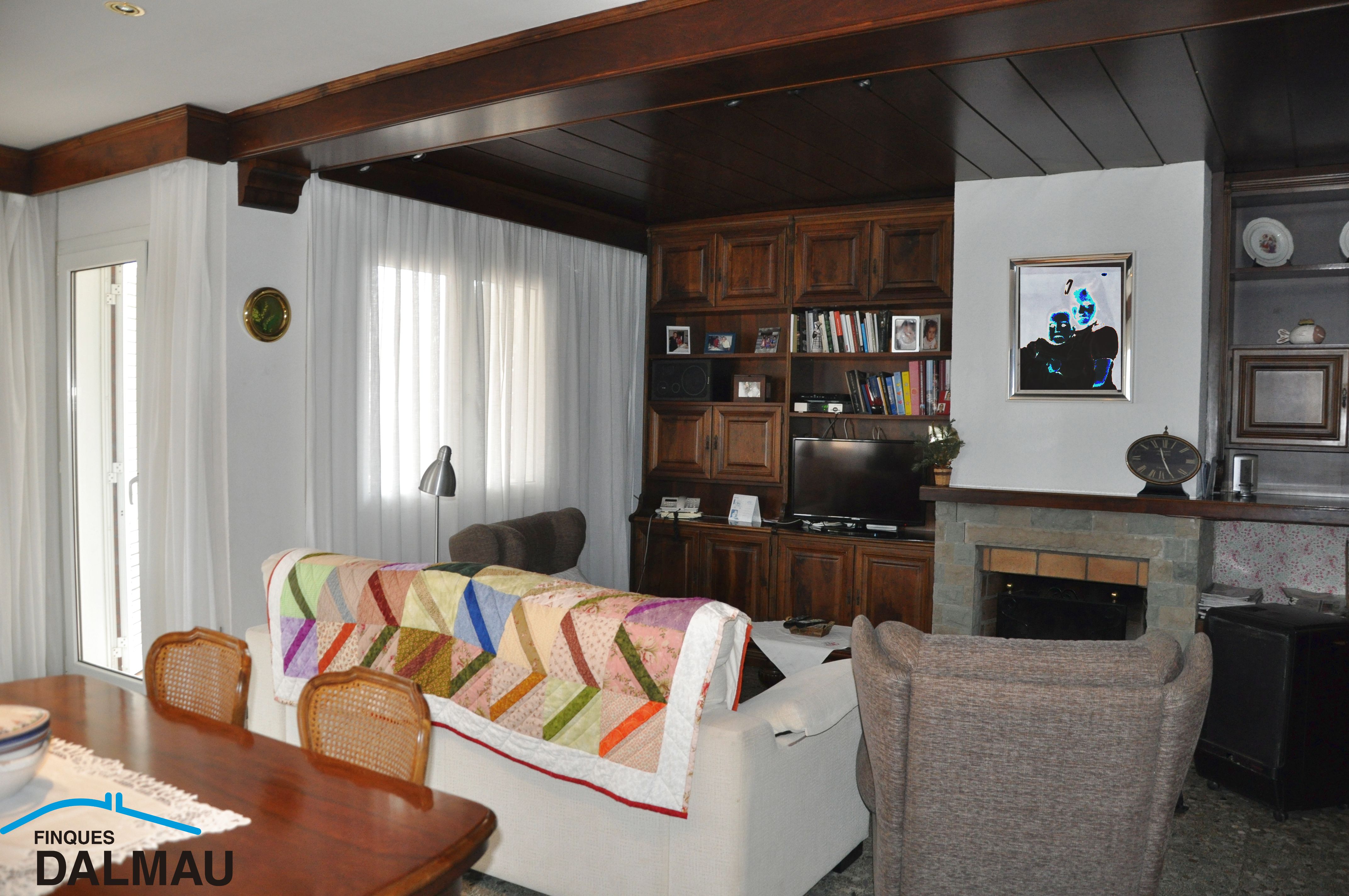 NICE HOUSE BY THE SEA IN SANTA SUSANNA, BARCELONA COASTAL PRIME AREA.