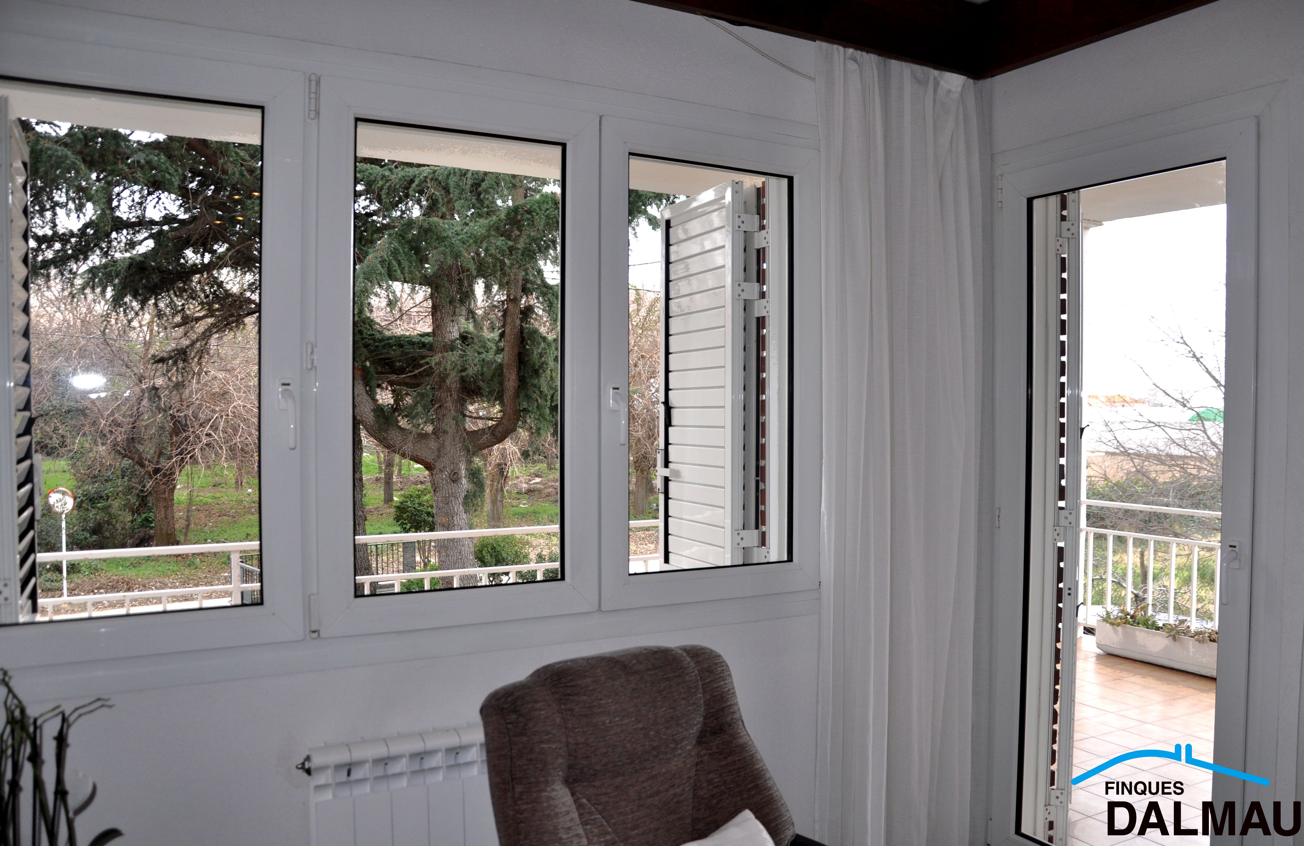 NICE HOUSE BY THE SEA IN SANTA SUSANNA, BARCELONA COASTAL PRIME AREA.