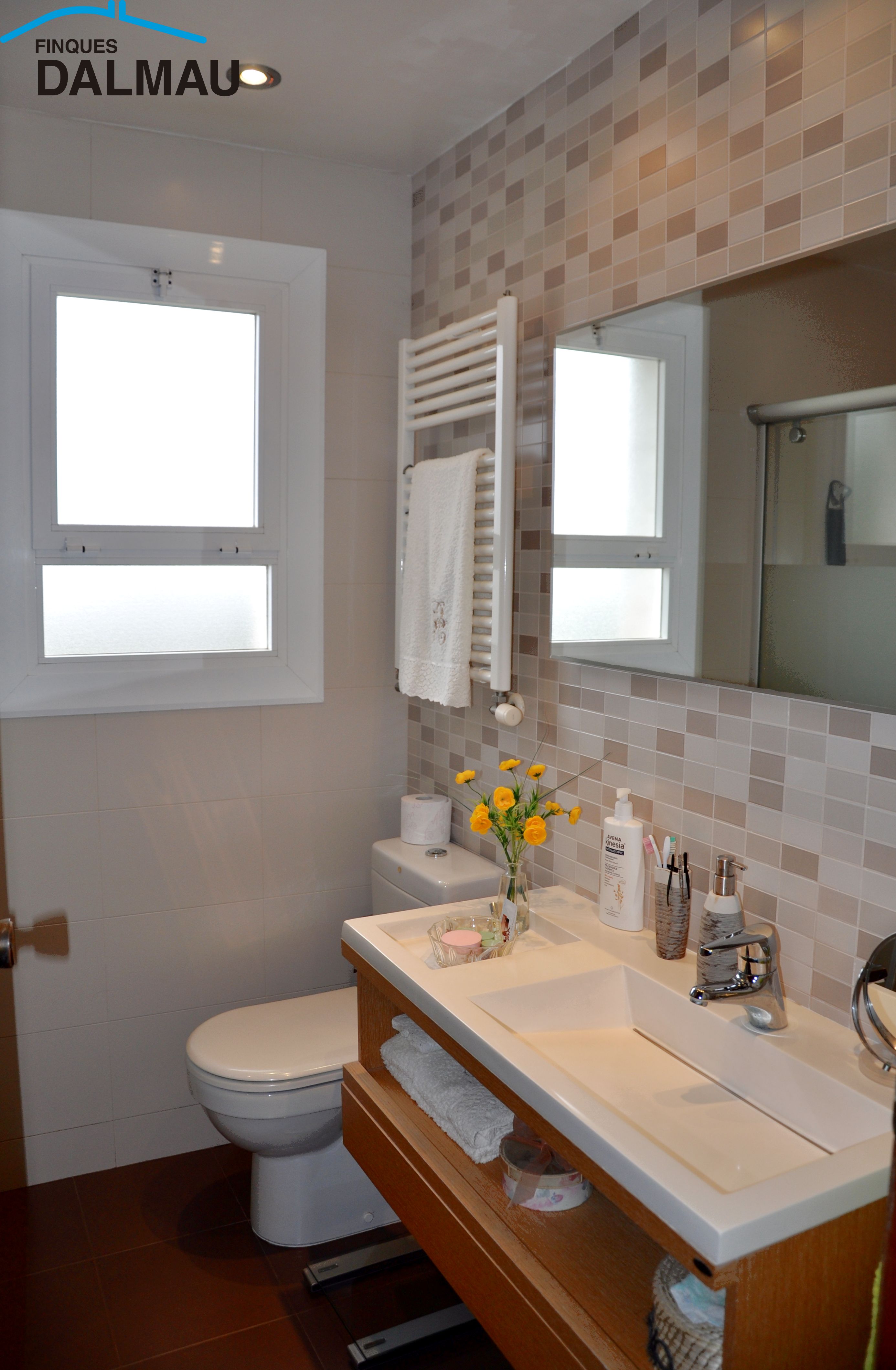 NICE HOUSE BY THE SEA IN SANTA SUSANNA, BARCELONA COASTAL PRIME AREA.