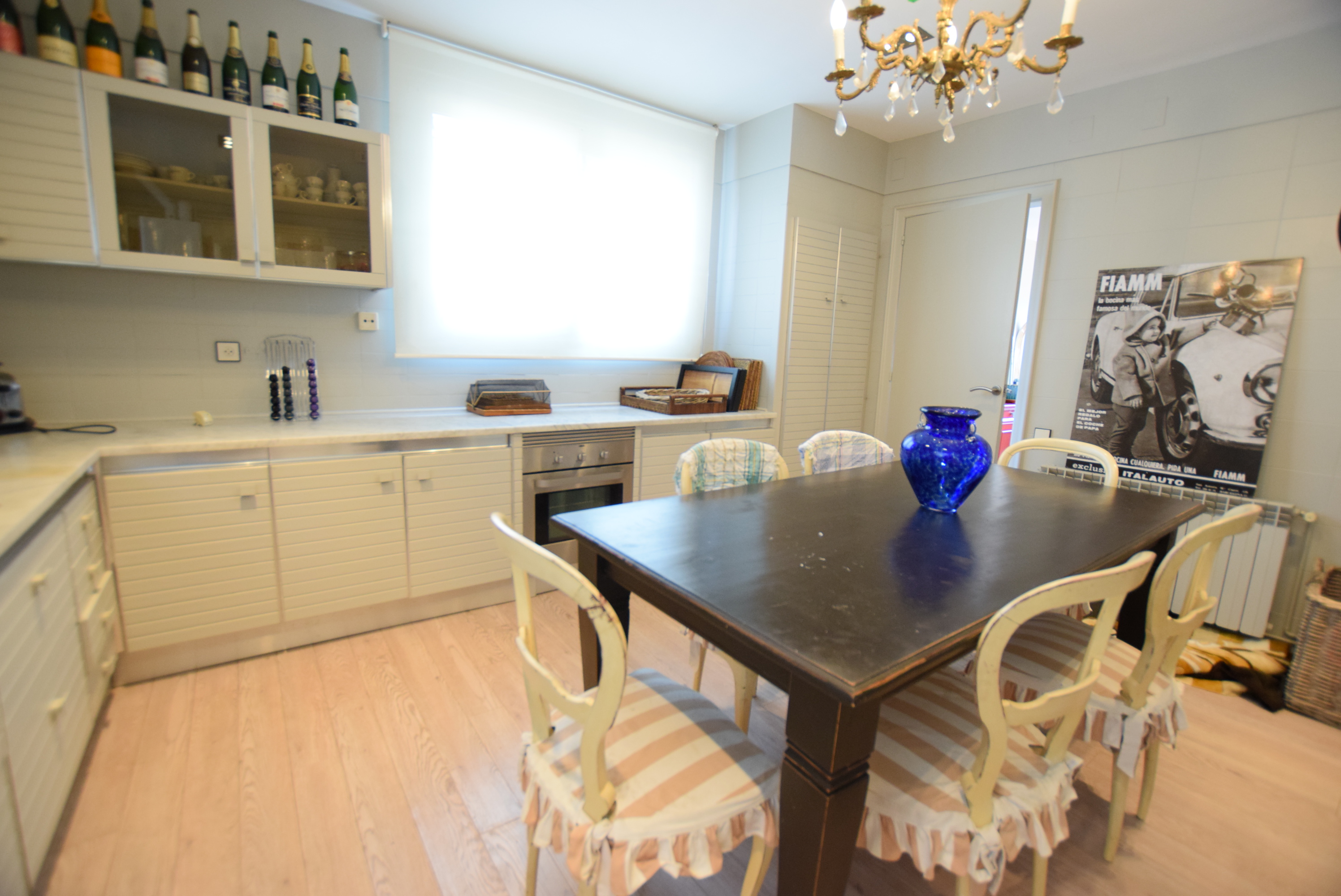 Casa con vistas al mar y al puerto.