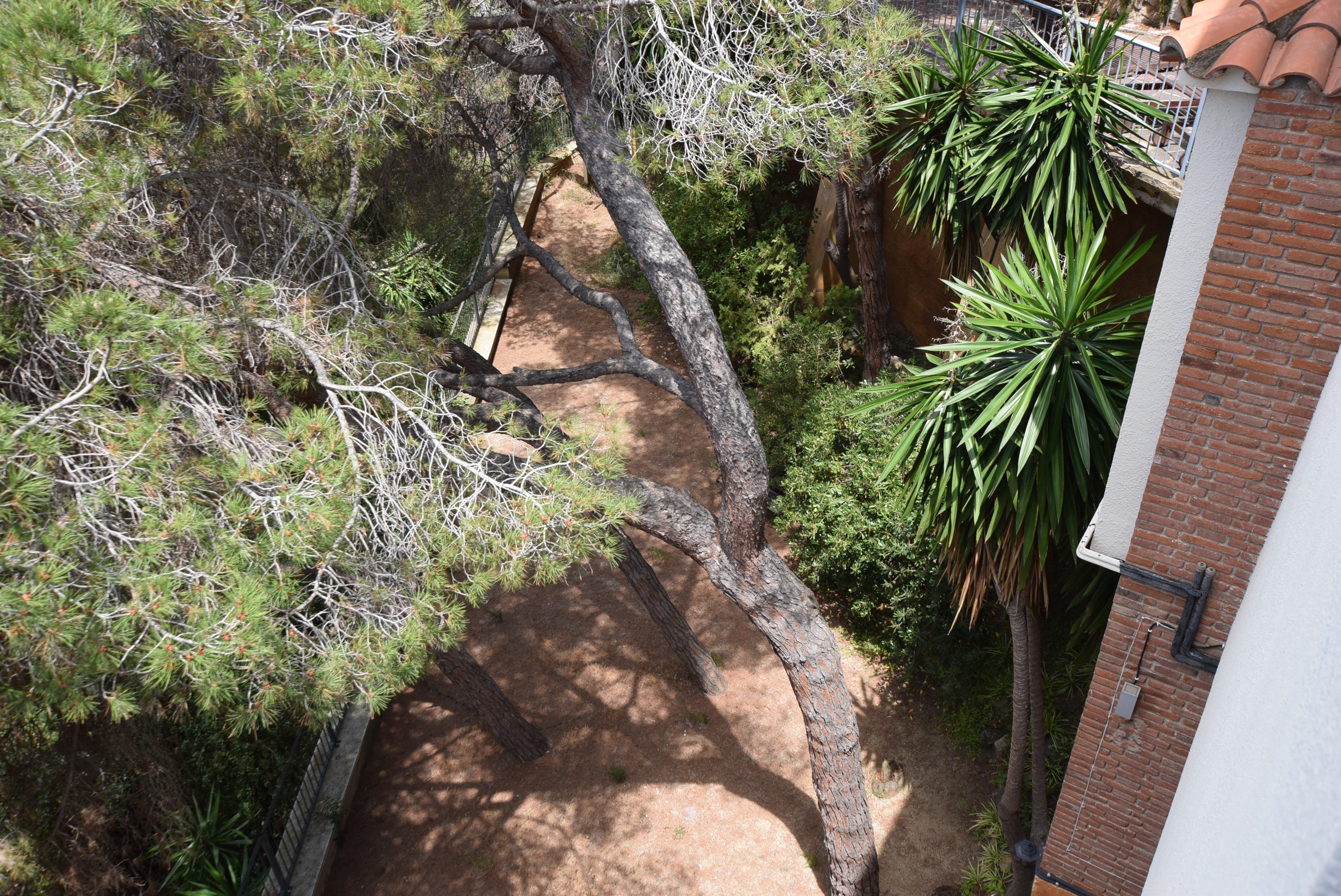 Casa con vistas al mar y al puerto.