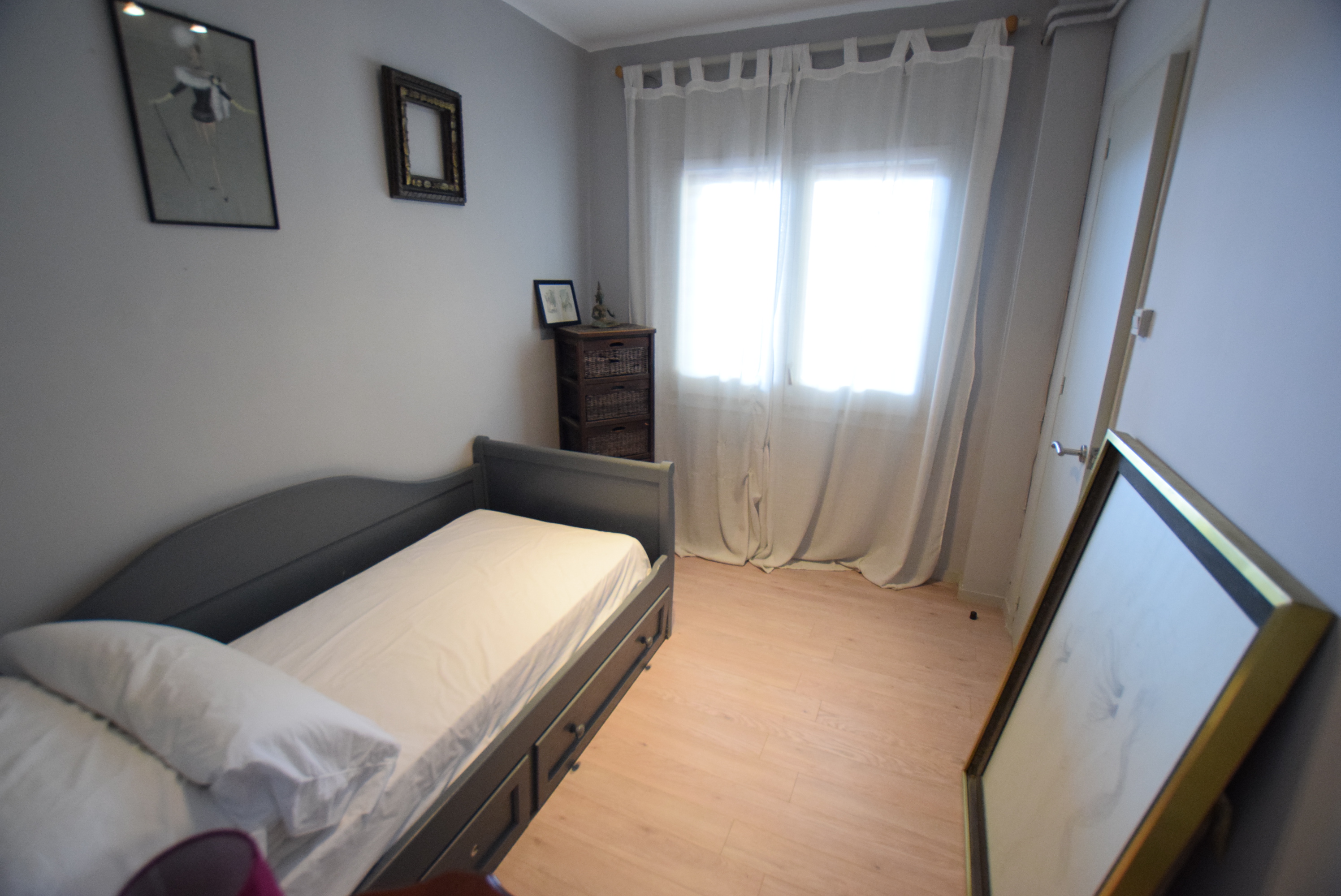 Casa con vistas al mar y al puerto.