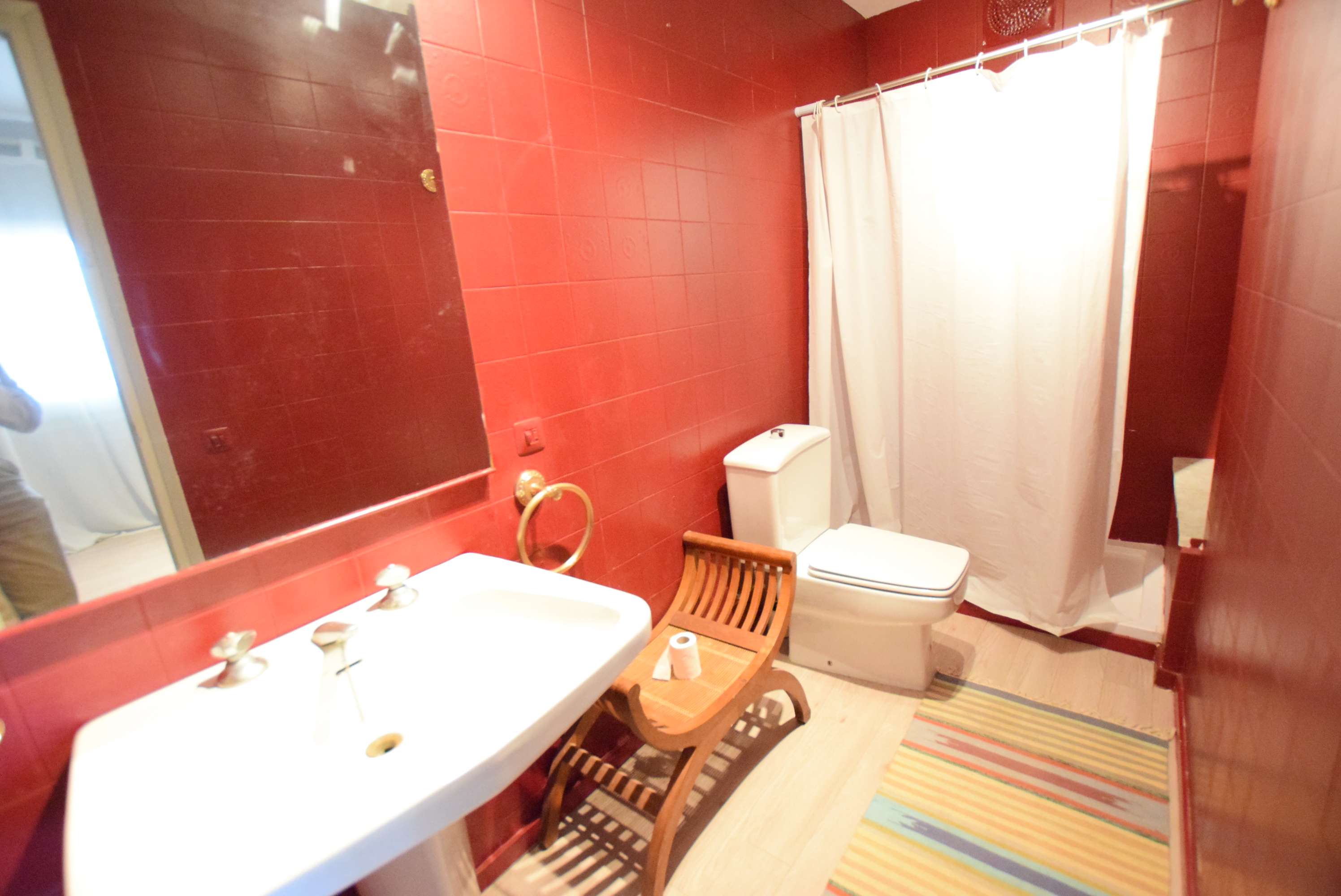 Casa con vistas al mar y al puerto.