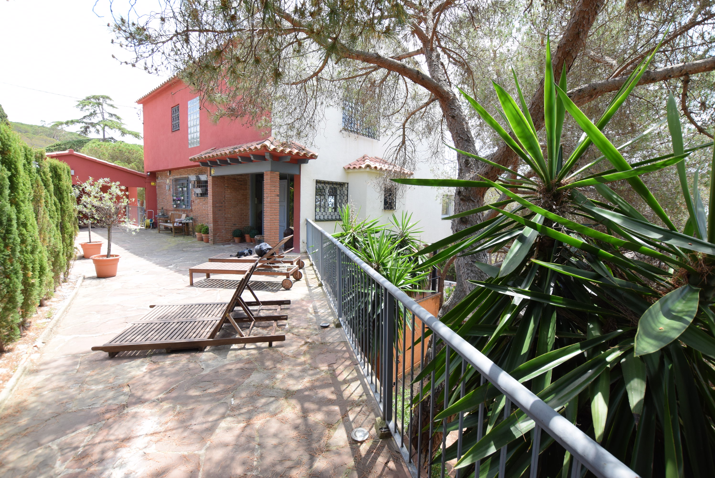Casa con vistas al mar y al puerto.