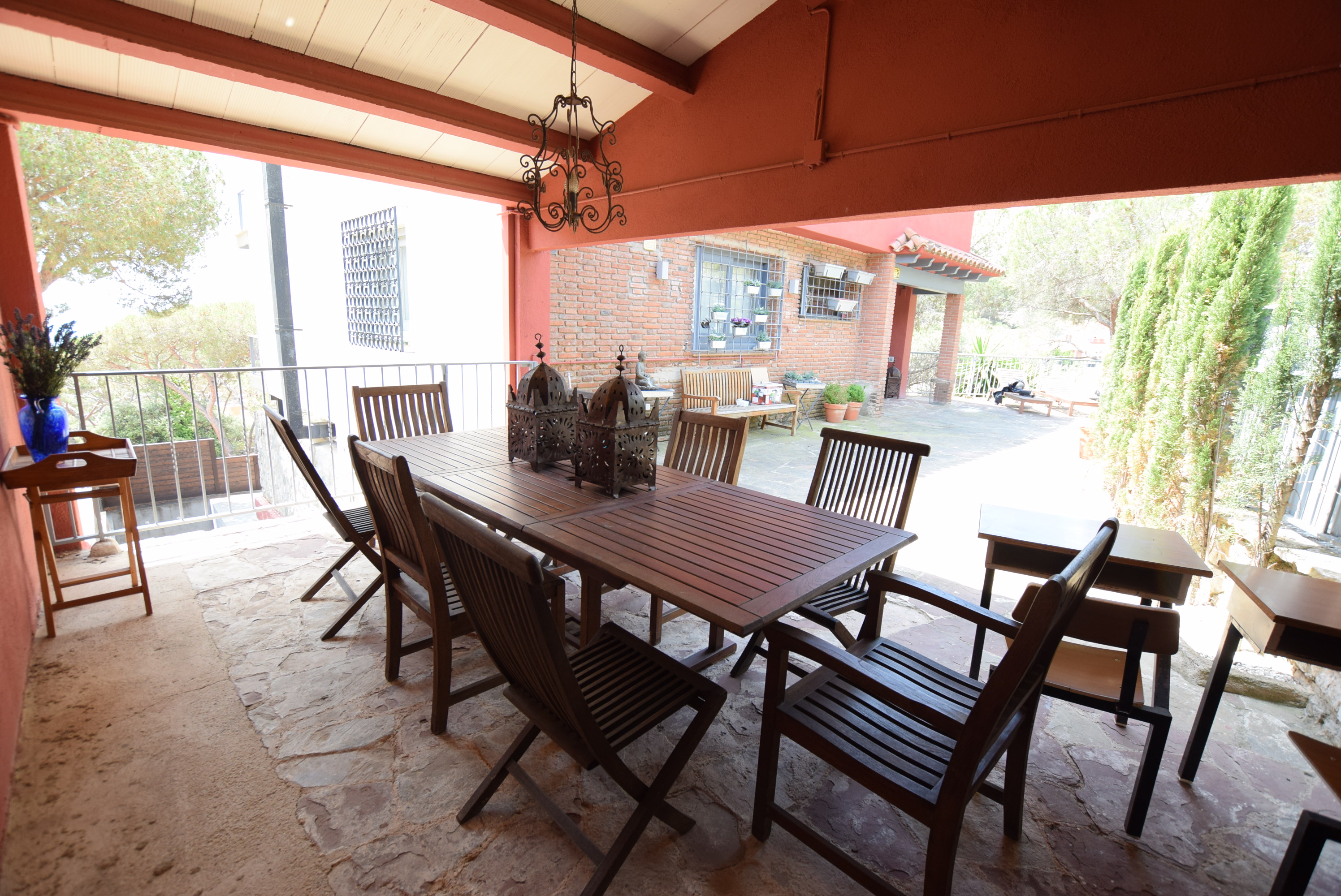 Casa con vistas al mar y al puerto.